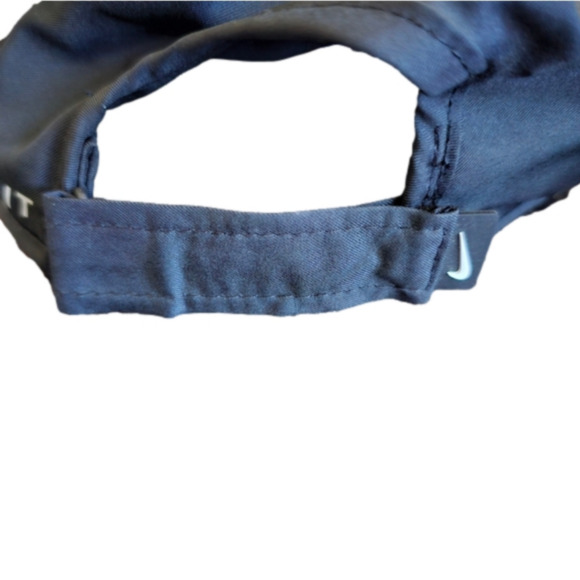 Nike Dri-Fit White Swoosh Baseball Cap - Picture 4 of 4